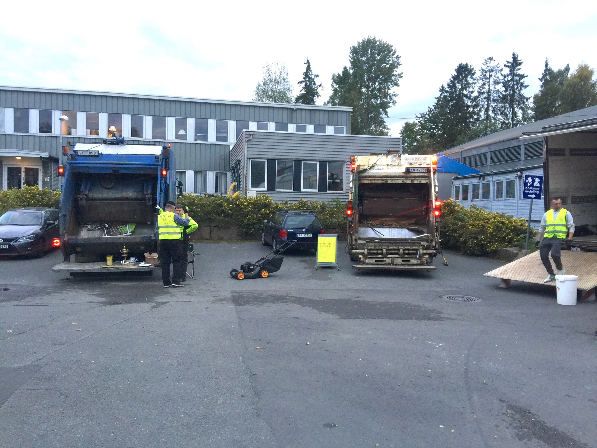 Skrotinnsamling onsdag 19/10-22 i Filmparken